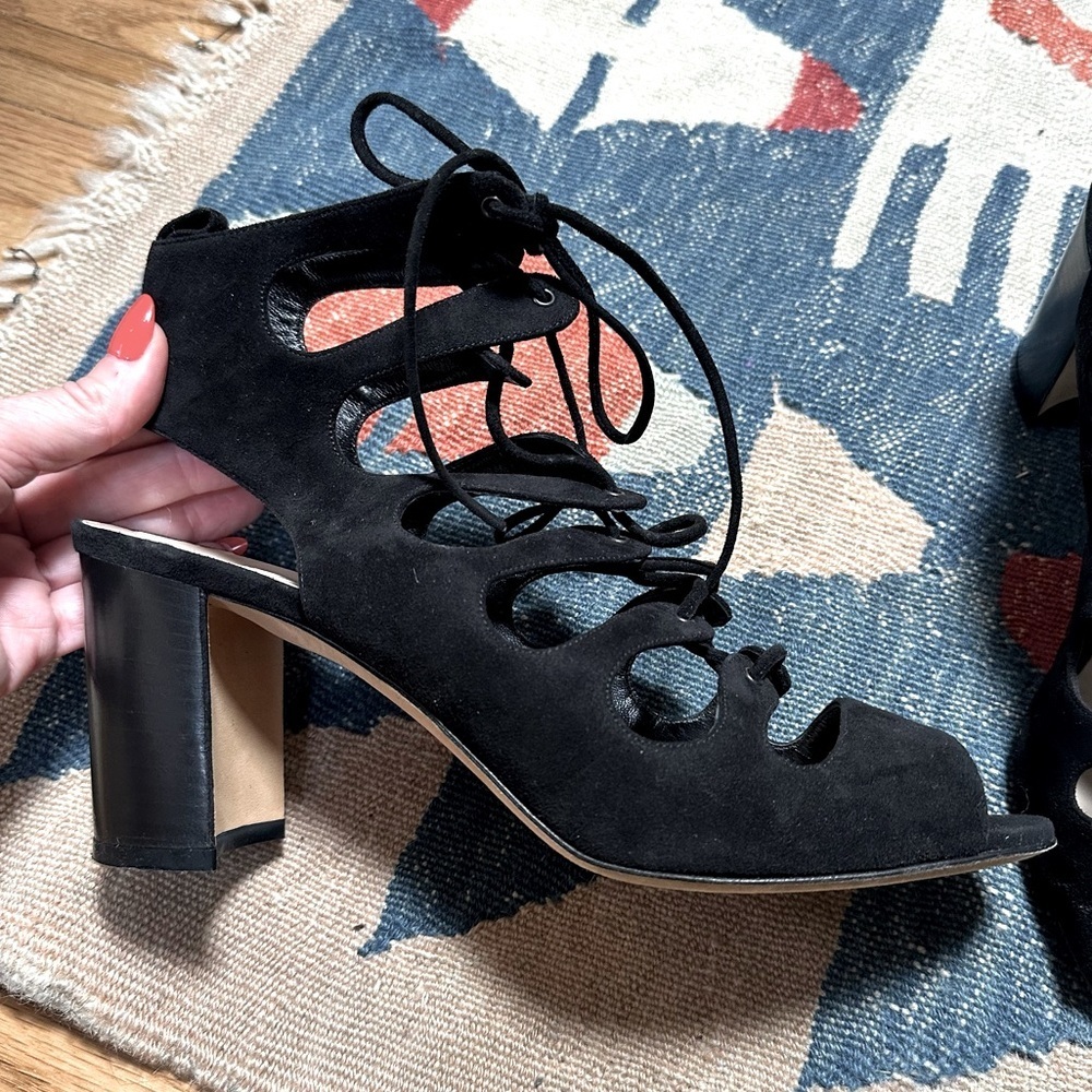 Manolo Blahnik Attal Black Suede Gladiator Lace-up Heeled Sandals - Like new - Picture 5 of 16